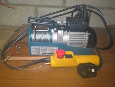 SILVERLINE ELECTRIC WINCH 264782.  (500WATT.  250KG LIFT)