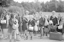Ww2 british home front blitz - ww2,
