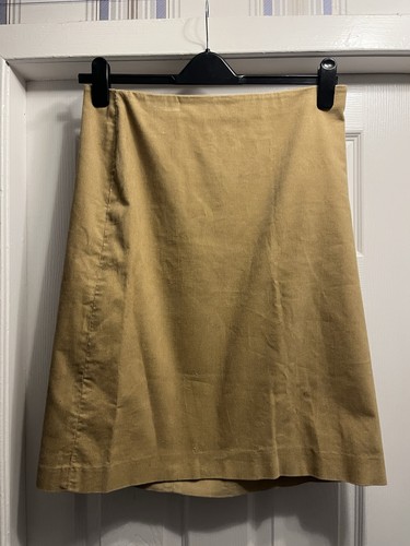 Brand new woman - brand, gap