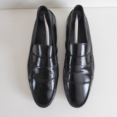 Louis vuitton logo black - louis,