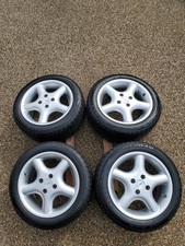 15 X 7 ET28. 4 X 100 RONDELL MAGIC. Rare Old School Wheels. Great Condition