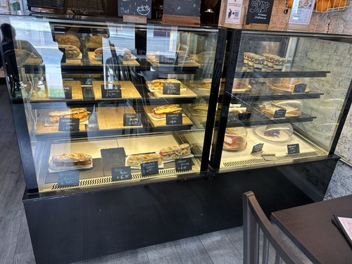 Commercial cake showcase - commercial,