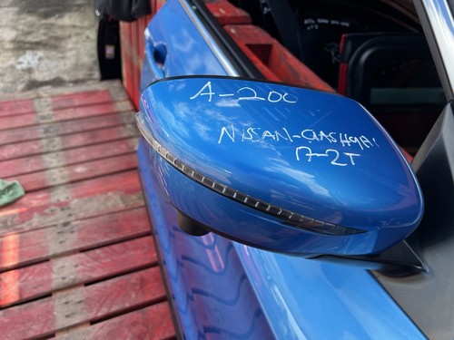 Nissan qashqai blue - nissan,