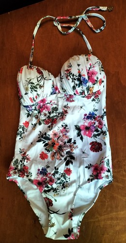 White floral halter - , neck