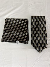 Elegant Zilli Black and Gold
