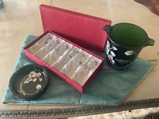 PERRIER-JOUET Vintage Hand