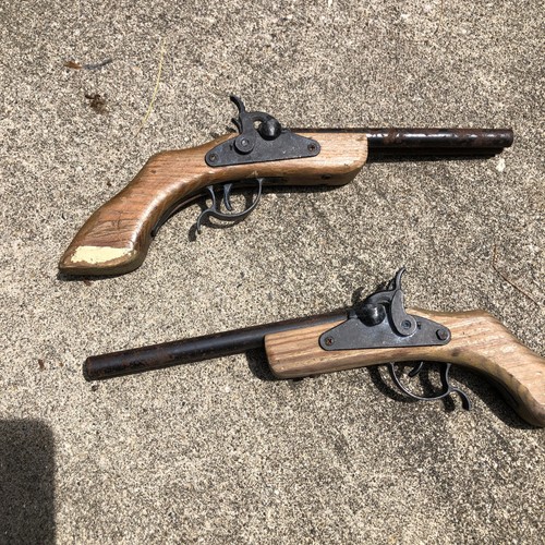 Vintage double barrel toy cap - double,