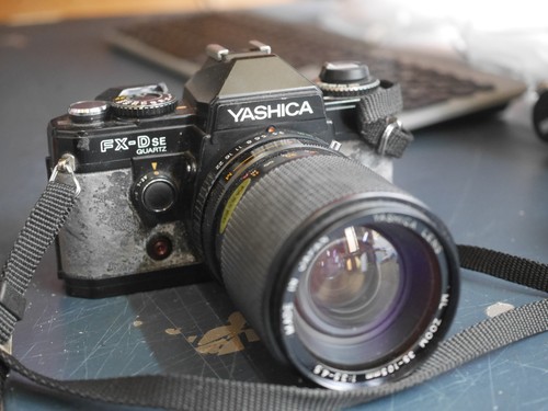 Yashica quartz - fx-d,