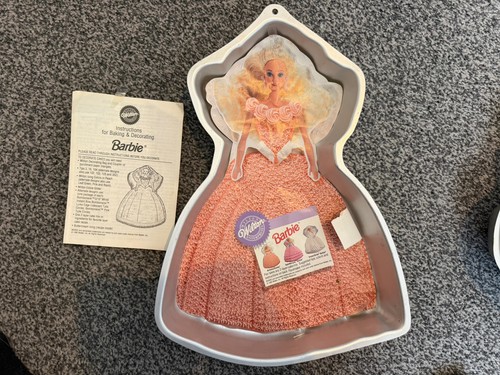 Wilton birthday barbie - wilton,
