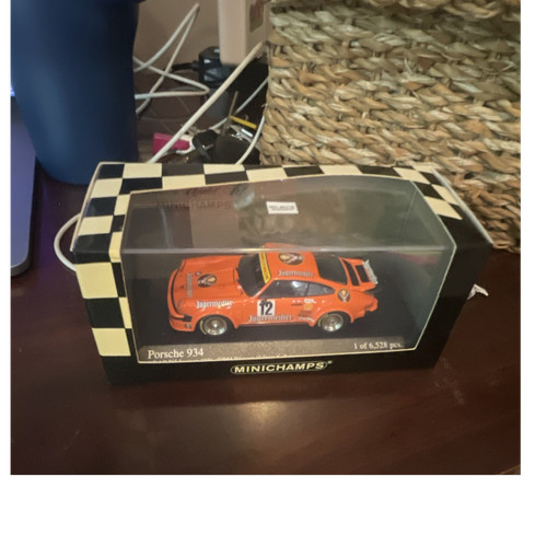 Minichamps porsche 934 - minichamps,