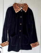 VTG Womens Black Mountain