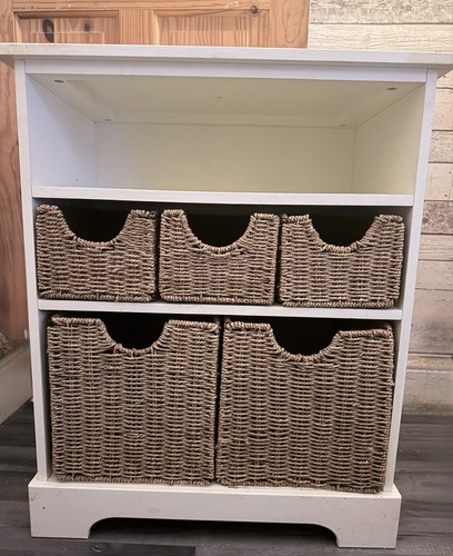 Cream and wicker compact - wicker,