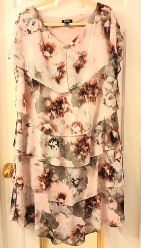 Slny dress size 22w floral - slny,