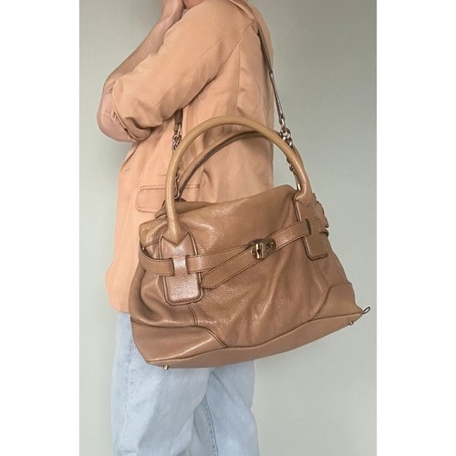 Burberry leather tote - burberry,