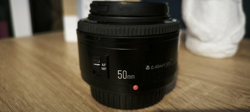 Yongnuo 50mm lens - f1.8,
