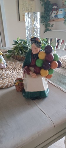 Vintage royal doulton - royal,