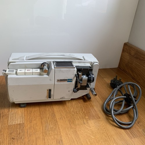 Super 8mm projector magnon - super,
