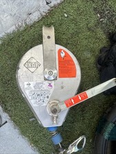 fall arrest block with