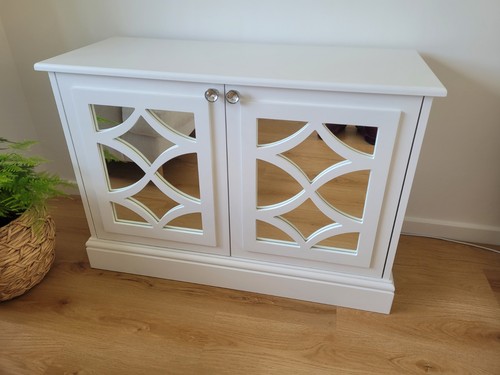 White sideboard cabinet - sideboard/tv,