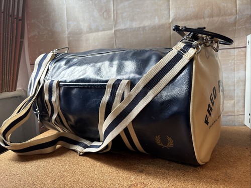 Fred perry classic barrel bag - fred,
