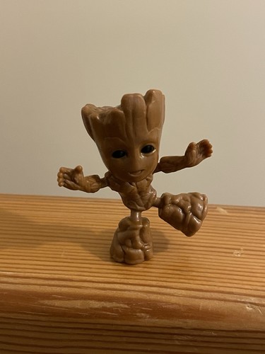 Young groot dancing figure - young,