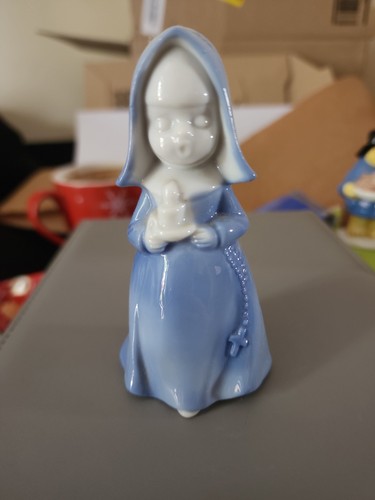 Little catholic nun - little,