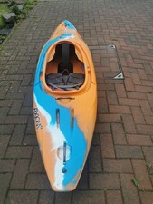 Dagger Axiom 6.9 kayak. Kids aged 9-14 or petite adult. Used, great condition. 