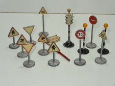 Dinky road signs traffic