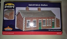 Bachmann 44-0179B Scenecraft S&DJR Brick Station Chocolate and Cream