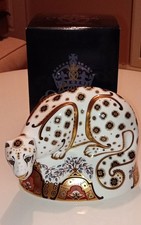 Royal Crown Derby Snow Leopard