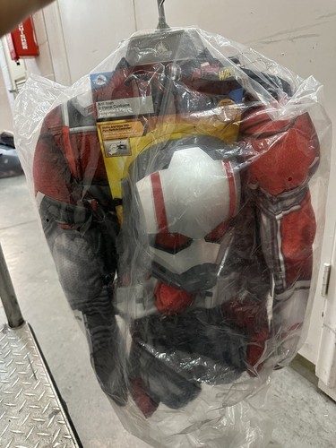 Disney store ant man deluxe - store, ant-man