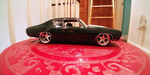 Diecast chevrolet - 1:18,