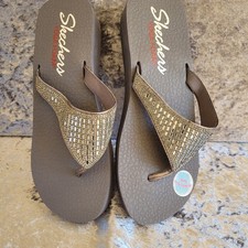 Skechers Yoga Foam Sandals