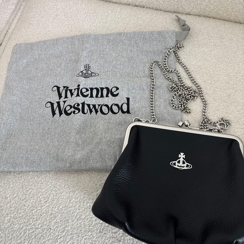 Excellent condition vivienne - condition,