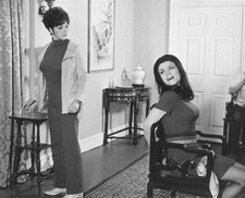 LINDA THORSON AS TARA KING