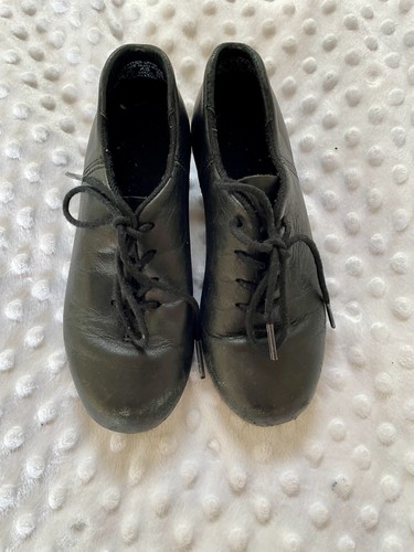 Capezio tap shoes size - ,
