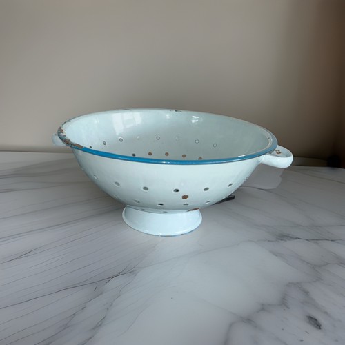 Vintage pale blue colander - pale,