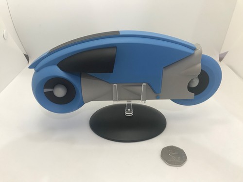Eaglemoss tron light cycle - eaglemoss,