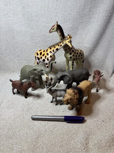Vintage giraffe and elephant - vintage,