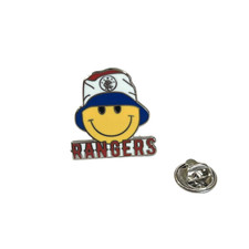 GLASGOW RANGERS SMILEY FACE AND BUCKET HAT PIN BADGE FREE UK 48HR POST