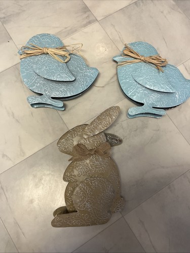Tin chick and rabbit decor - and,