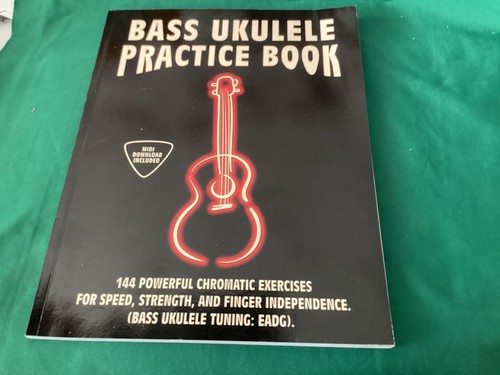Bass ukulele practice book - book, by