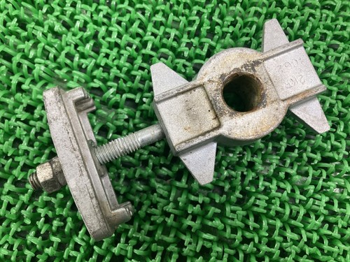 Fzr250 chain adjuster - chain, one