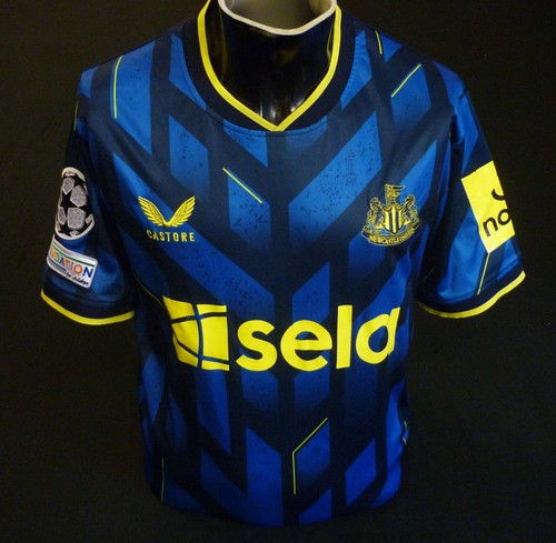 Newcastle united football - newcastle,