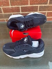 Nike Huarache Runner - Dark Obsidian/White - DZ3306 400 - Mens 5.5 BNIB
