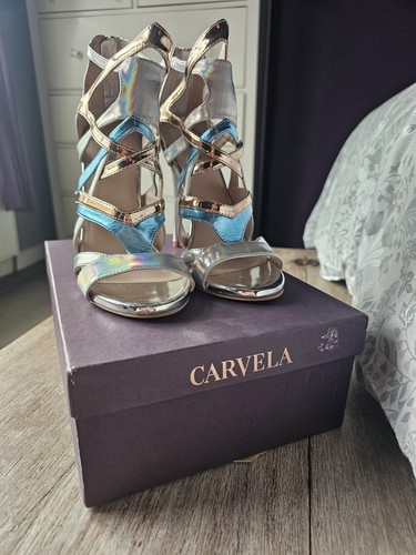 Nwot carvela lazer metallic - nwot,