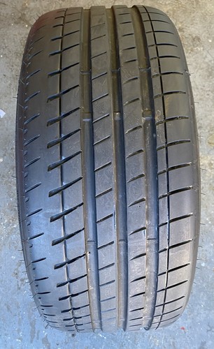 Tyre 245 35 20 - tyre,