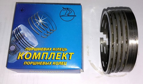 Set piston rings - , ural