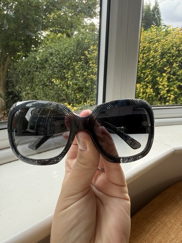 Authentic chanel lace effect - chanel,