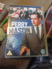 RAYMOND BURR - PERRY MASON